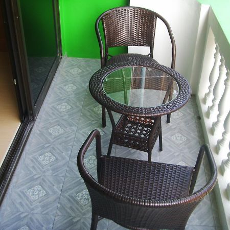 Kontiki Guesthouse Jomtien pláž Exteriér fotografie
