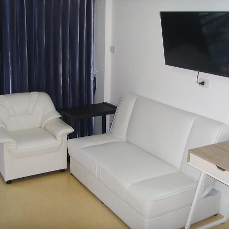 Kontiki Guesthouse Jomtien pláž Exteriér fotografie